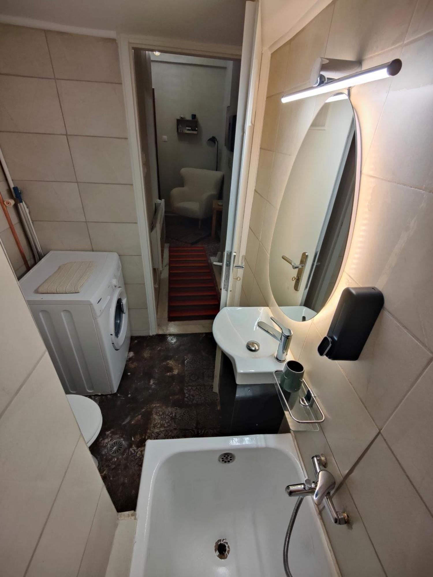 Apartment σπίτι για δυο στο κέντρο της αθήνας Athens